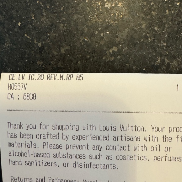 Reversible Louis Vuitton belt - Picture 4 of 5